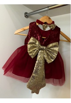 Нарядное бордовое платье на девочку с повязкой